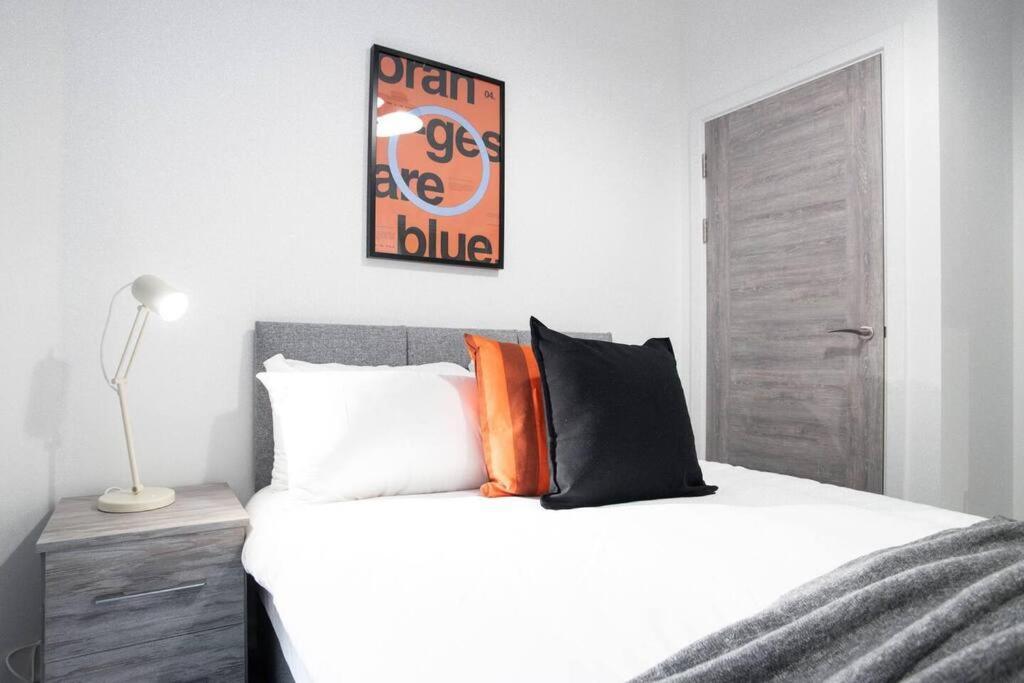 Bayard Apartments City Centre 2 Bedroom Apartment Peterborough Bagian luar foto